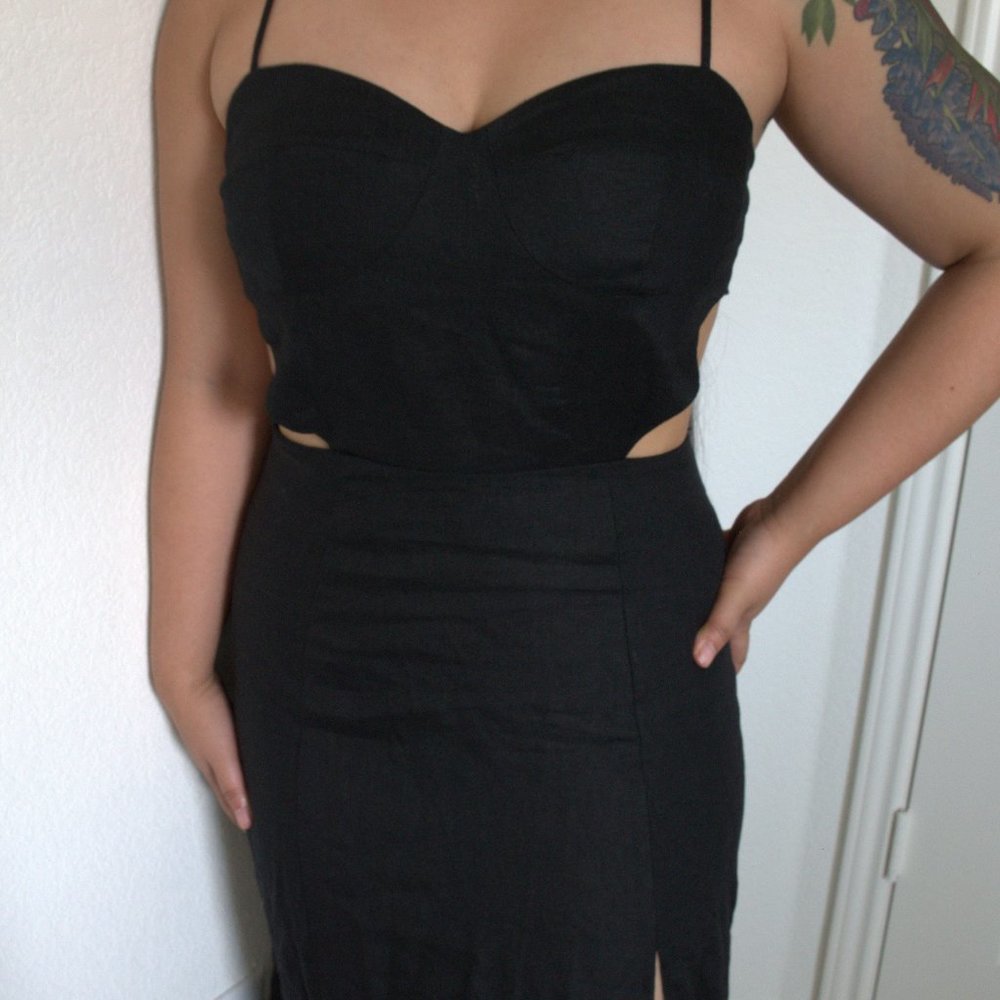 Reformation Alessa Dress in Black